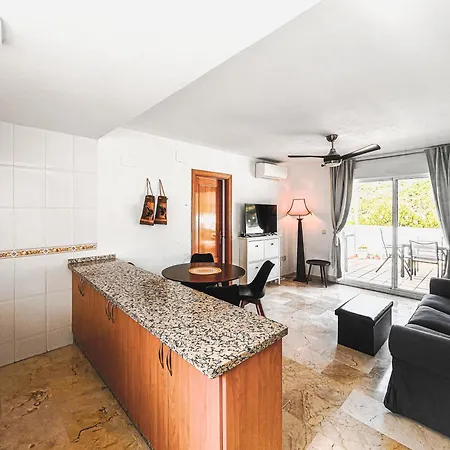 Spacious Penthouse With Balcony