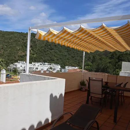 Spacious Penthouse With Balcony * Benahavís