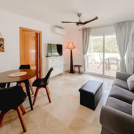Spacious Penthouse With Balcony Lägenhet Benahavís